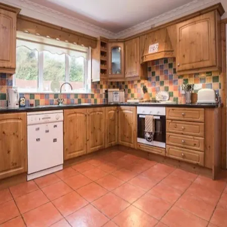 Superior 4 Bedroom House Prázdninový dům Moville